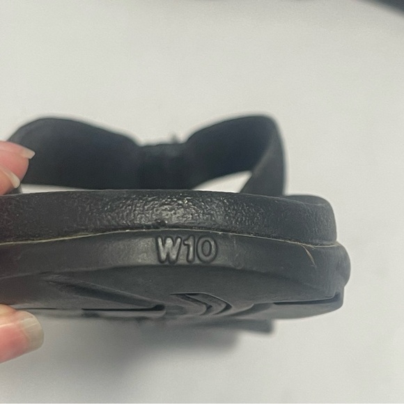 CHACO | Black Low Down Flip Flop Sandal Size Womens 10 - Picture 4 of 5